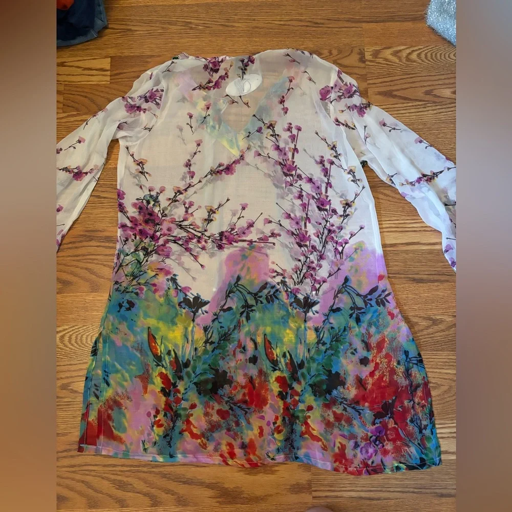 Gauzy Beach Tunic - Picture 4 of 4